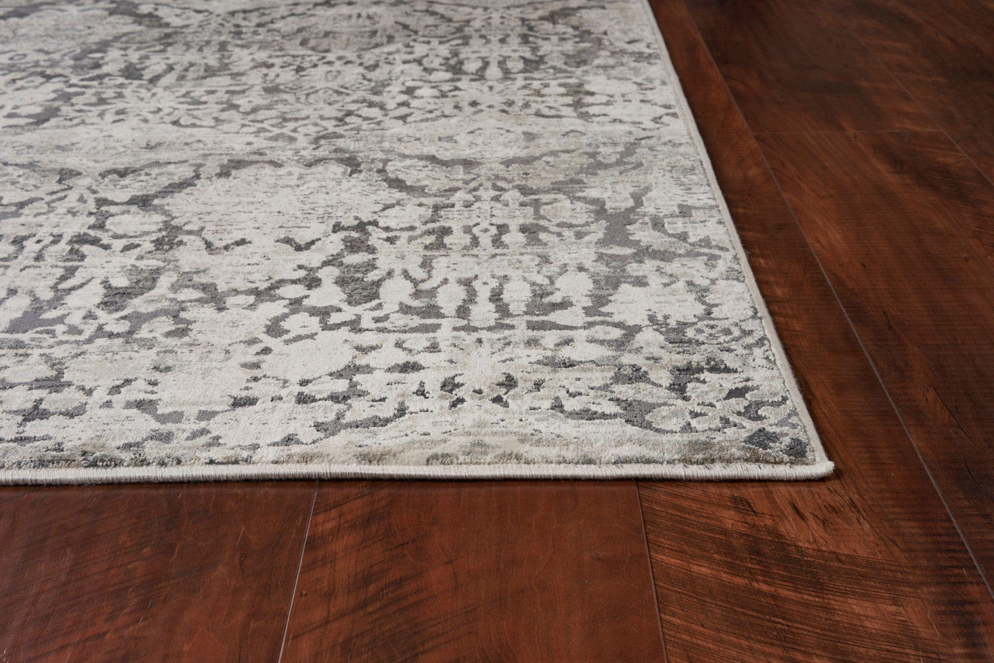 63 X 91 Grey Polyester Or Viscose Rug