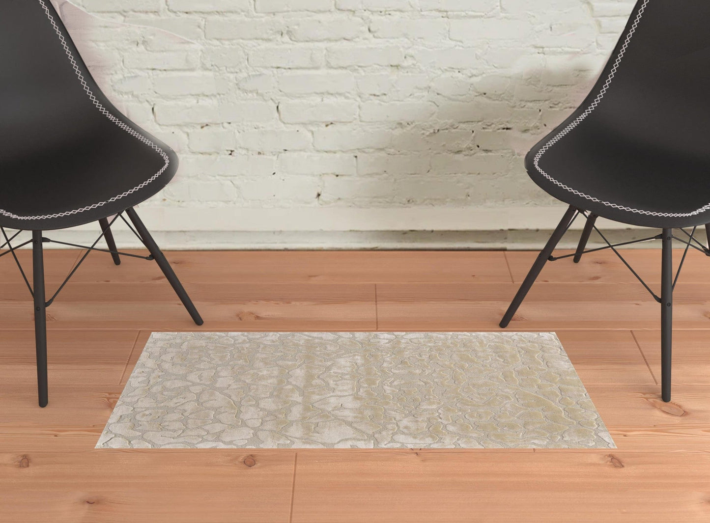 4' X 6' Gray And Silver Abstract Tufted Handmade Area Rug
