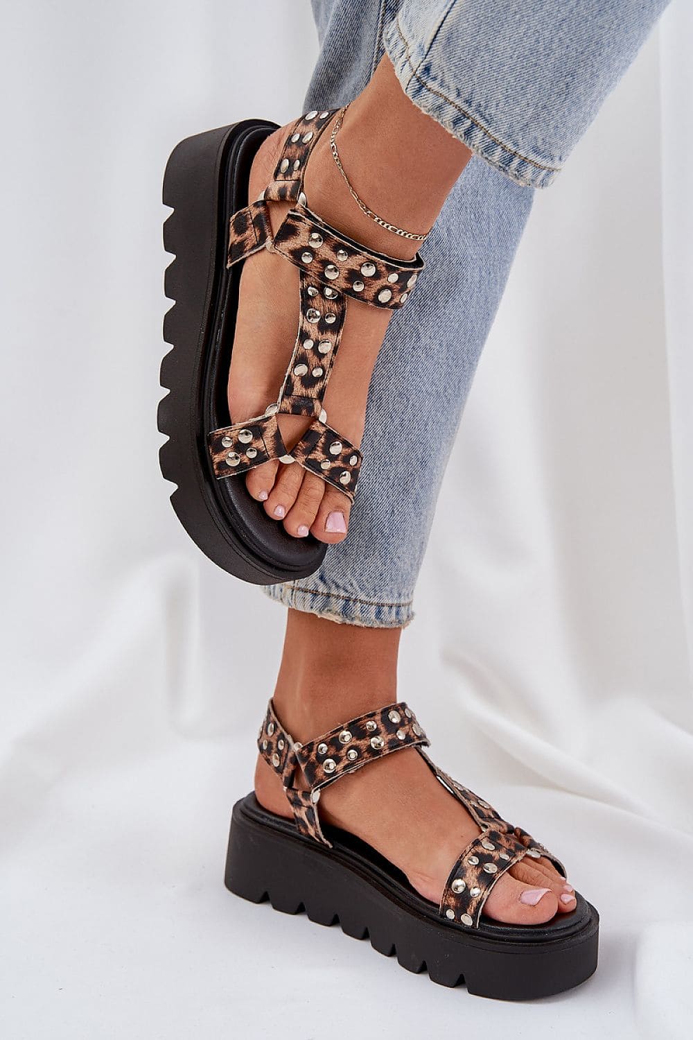  Sandals model 210158 Step in style 