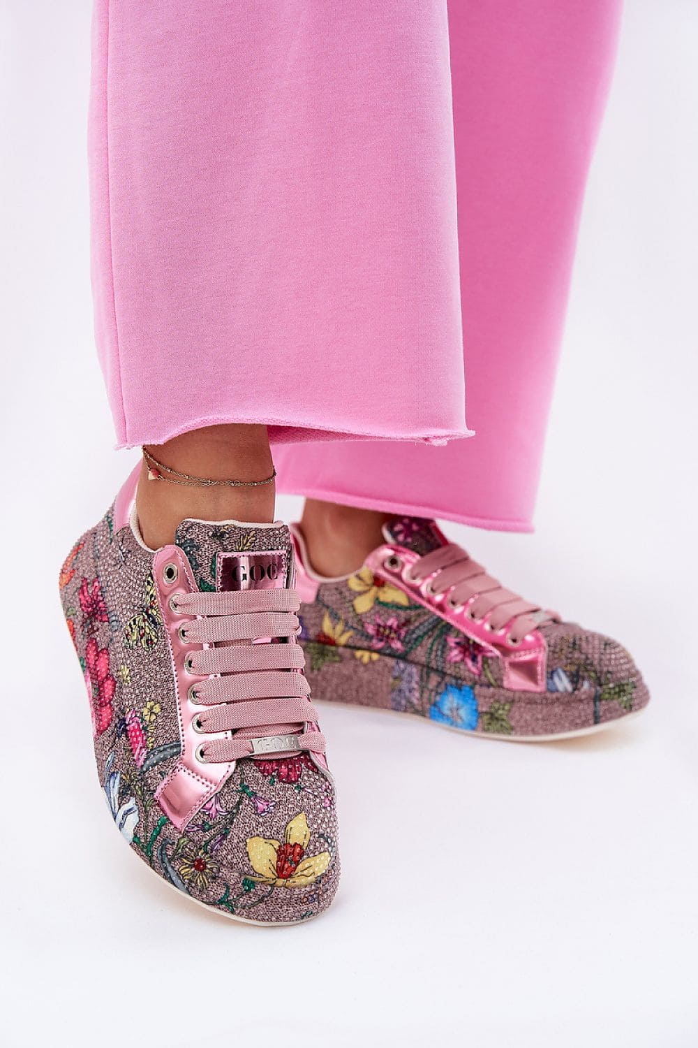  Sport Shoes model 212136 Step in style 