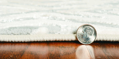 10'X13' Sand Silver Machine Woven Geometric Indoor Area Rug