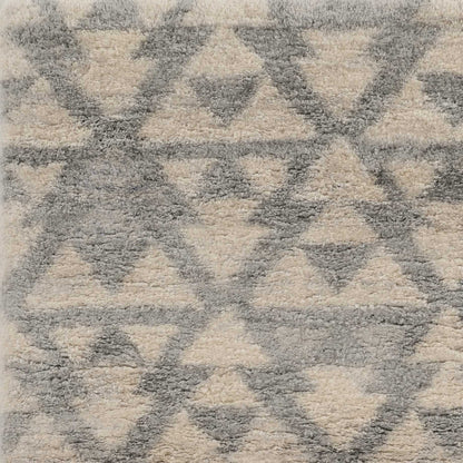 8' X 13'  Extra Soft Geometric Design Ivory And Blue Area Rug