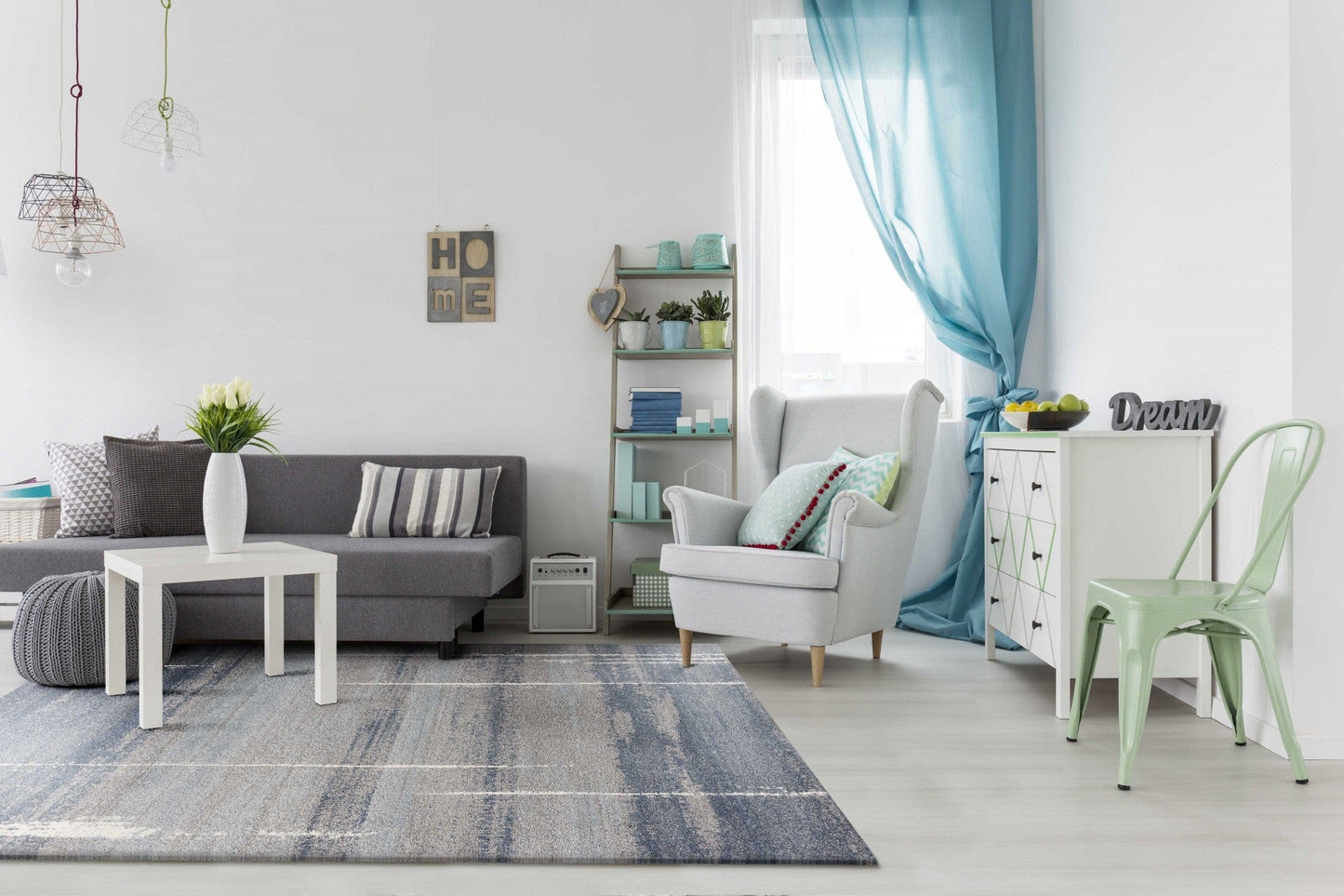 7 X 10  Polypropylene Blue Area Rug