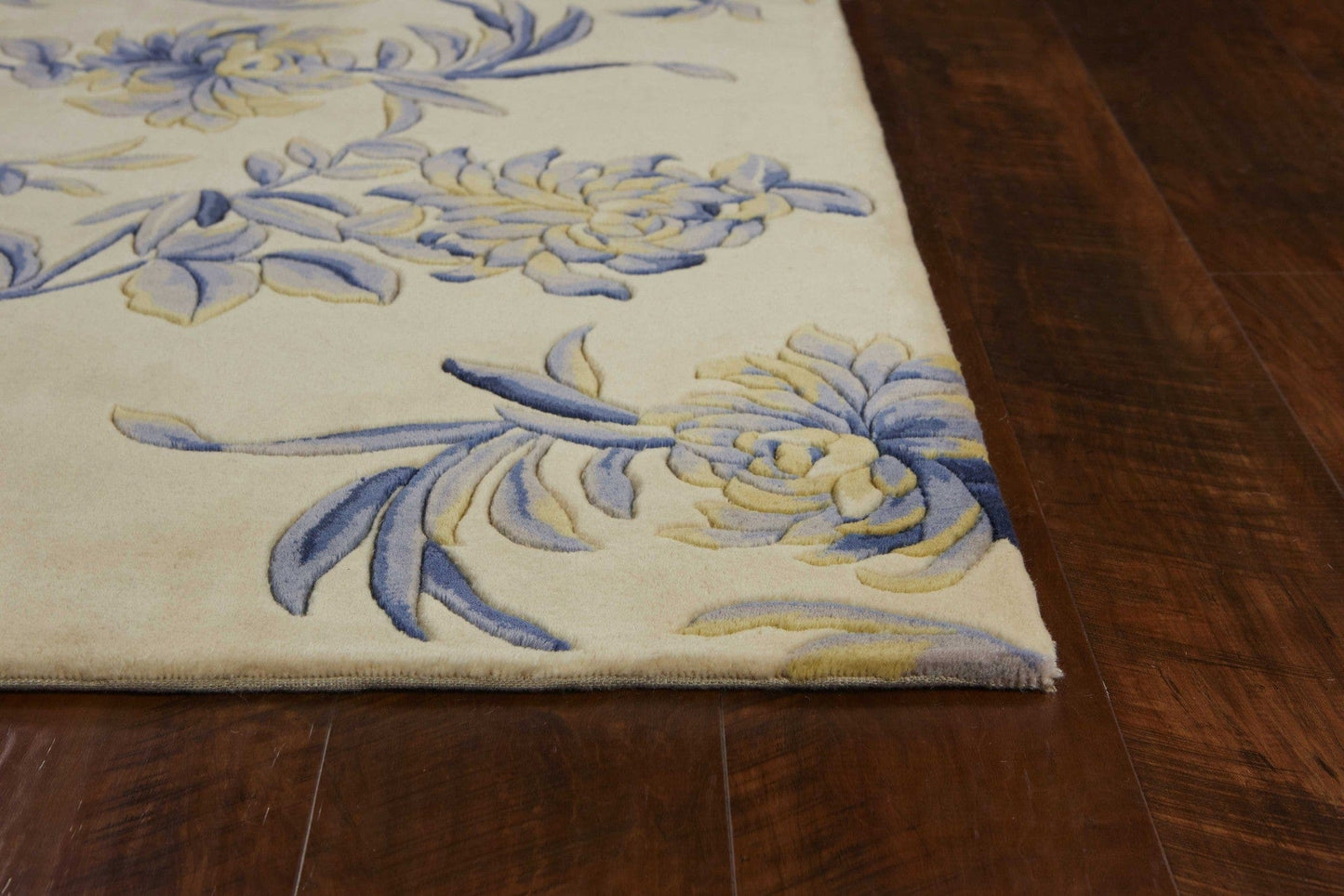 5' X 8'  Wool Ivory Or Blue Area Rug