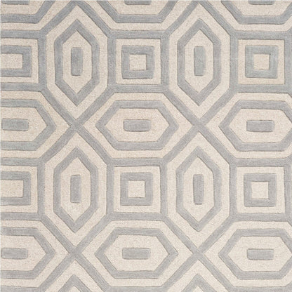 5'X8' Grey Hand Tufted Geometric Indoor Area Rug