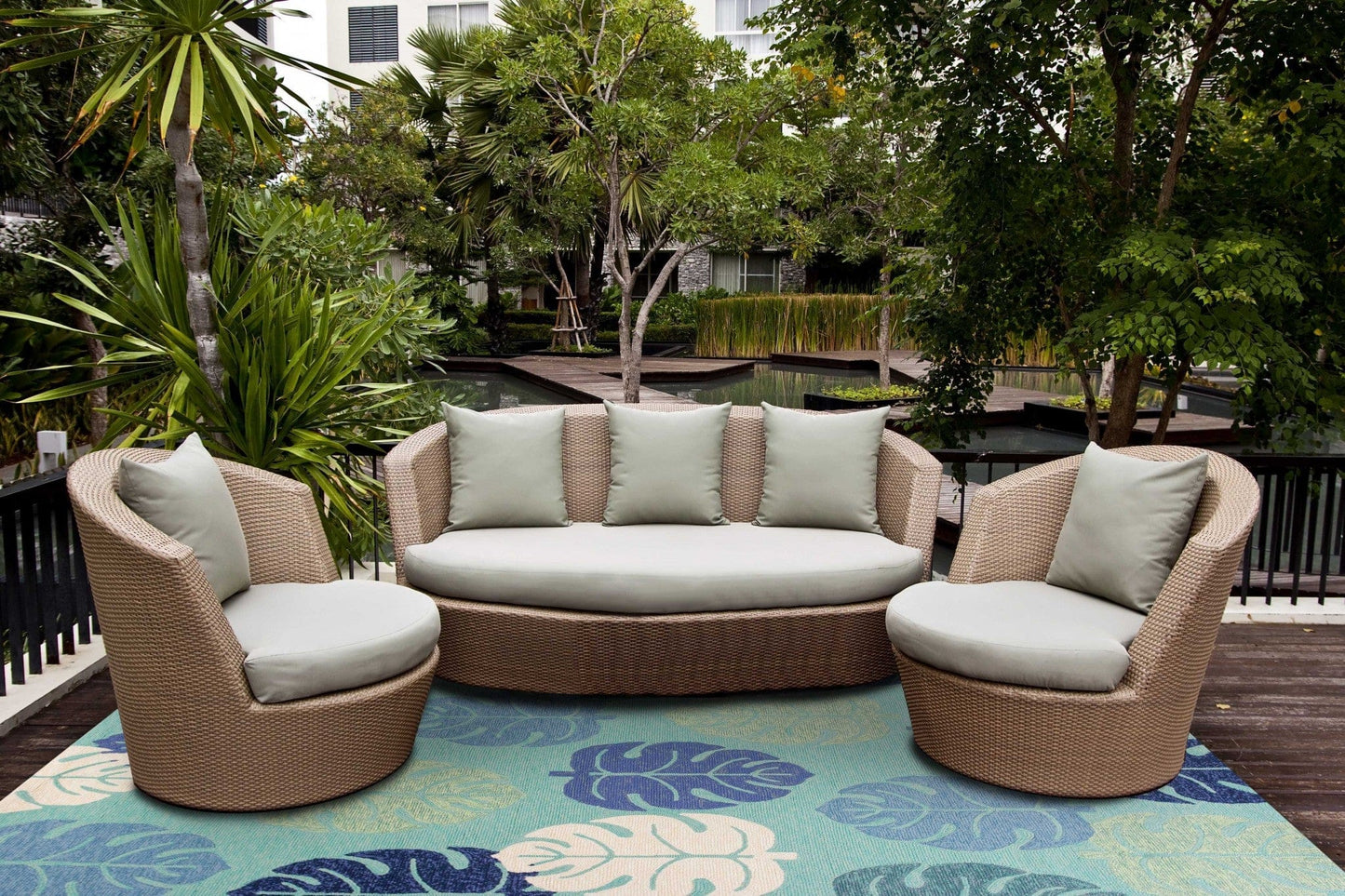 7' X 9'  Uv Treated Polypropylene Turquoise Area Rug