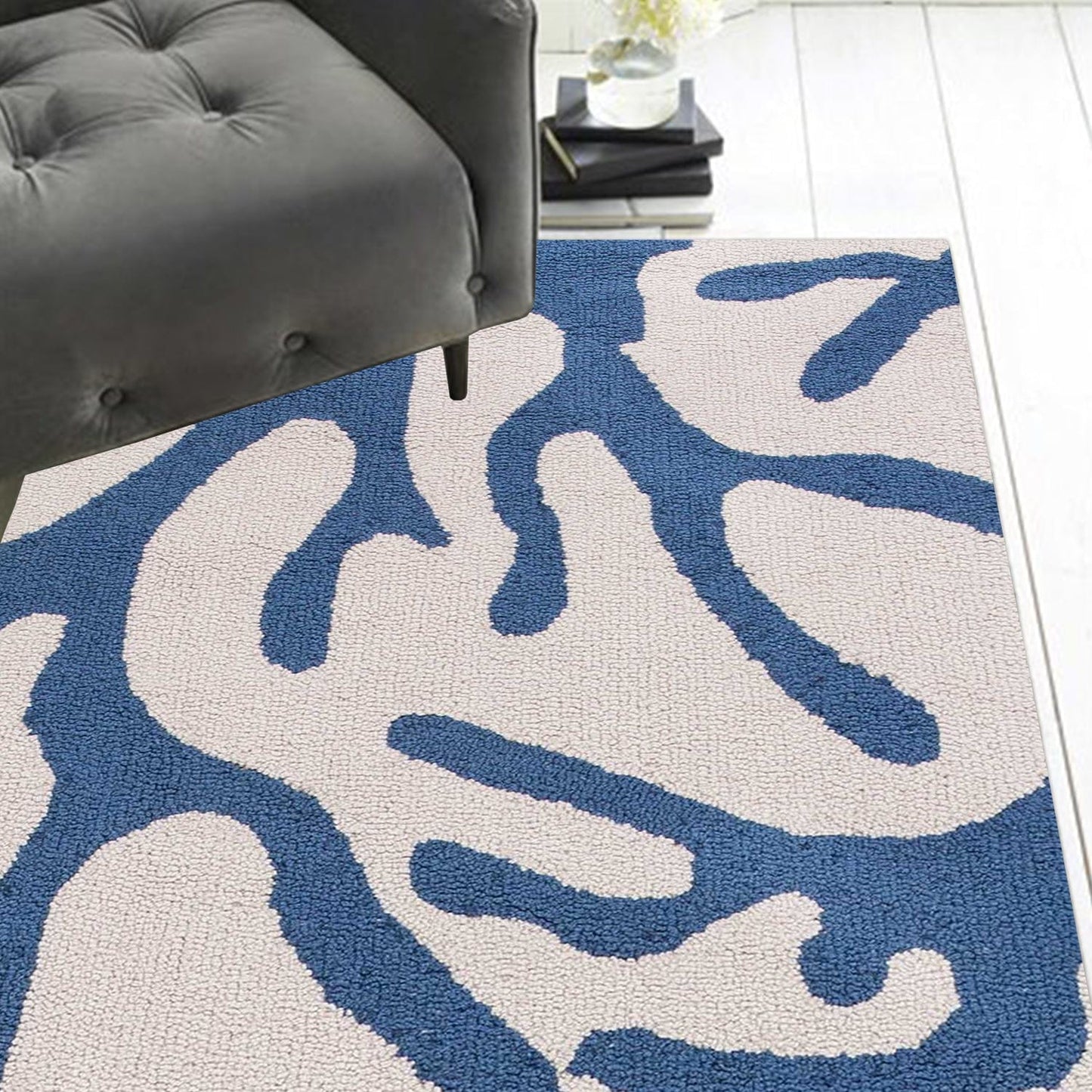 7' Round Ivory Or Blue Corals Indoor Area Rug