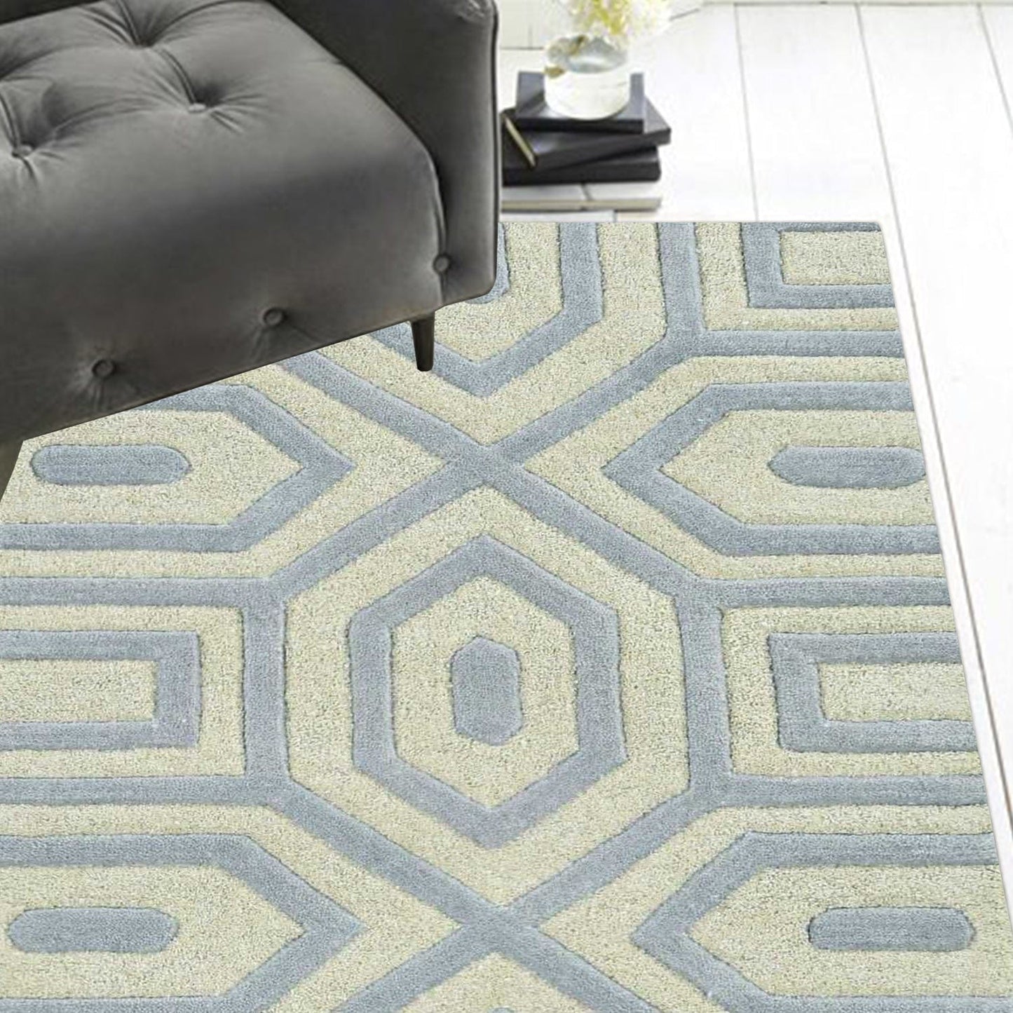5'X8' Grey Hand Tufted Geometric Indoor Area Rug