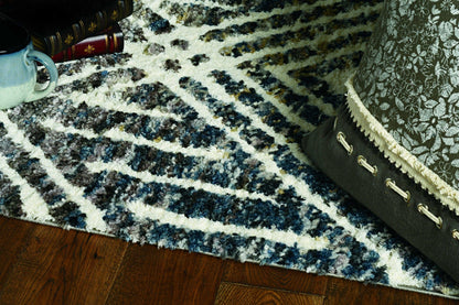 94 X 126 X 1 Grey Or  Ivory  Polyester Rug