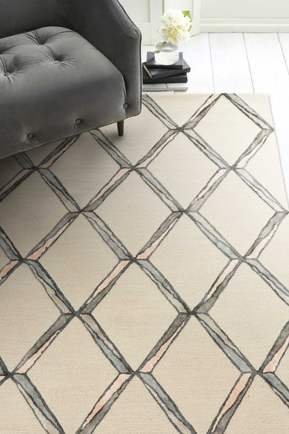 144 X 180 Cream Wool Or Viscose Rug