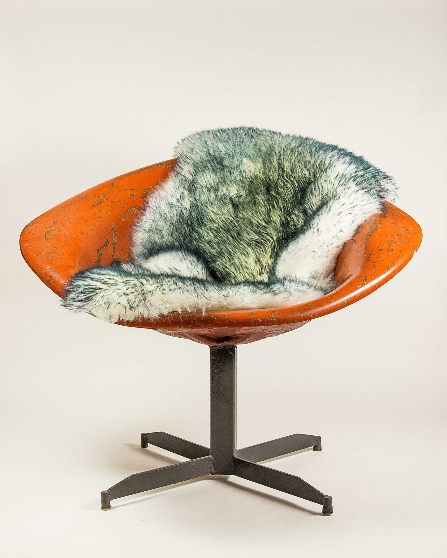 2' X 3' Ivory New Zealand Natural Sheepskin Rug