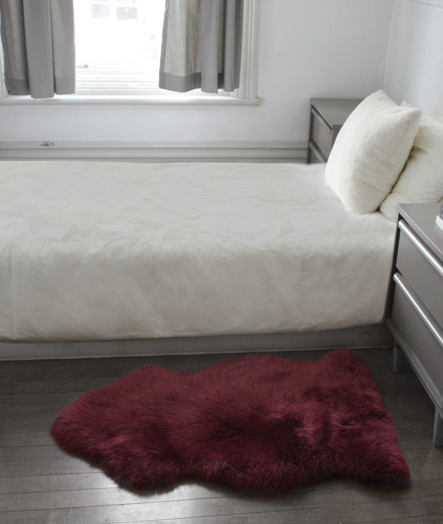 2' X 3' Ivory New Zealand Natural Sheepskin Rug