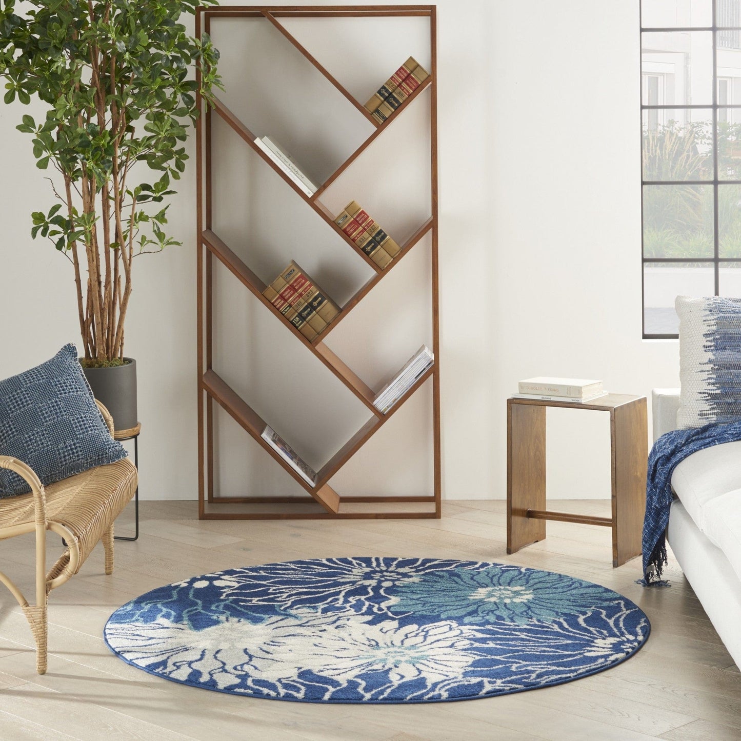 2’ X 3’ Navy And Ivory Floral Scatter Rug