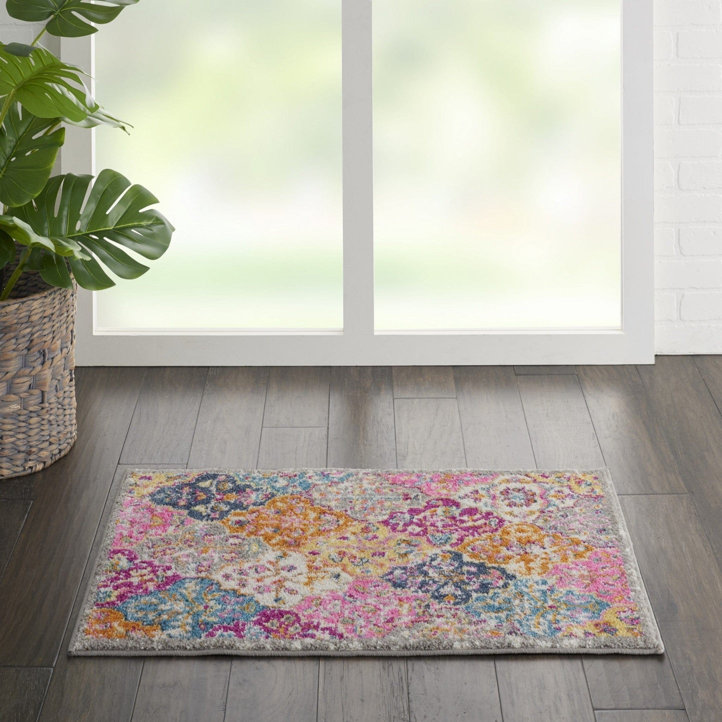 2’ X 3’ Muted Brights Floral Diamond Scatter Rug