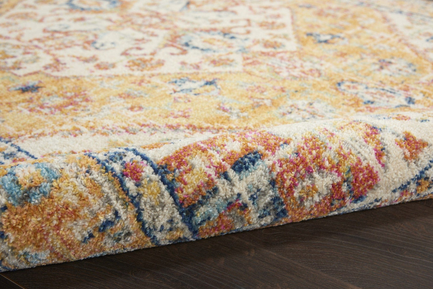 2’ X 3’ Ivory And Yellow Center Medallion Scatter Rug