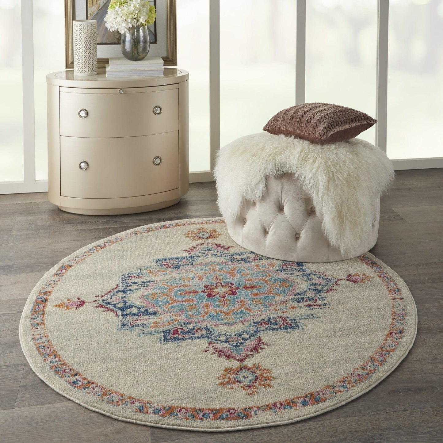 2’ X 3’ Gray Distressed Medallion Scatter Rug