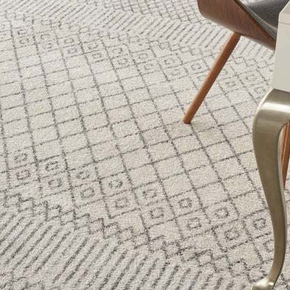 2’ X 3’ Ivory And Gray Geometric Scatter Rug