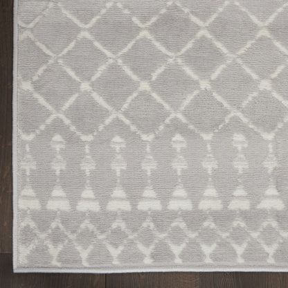 5’ X 7’ Gray And Ivory Berber Pattern Area Rug
