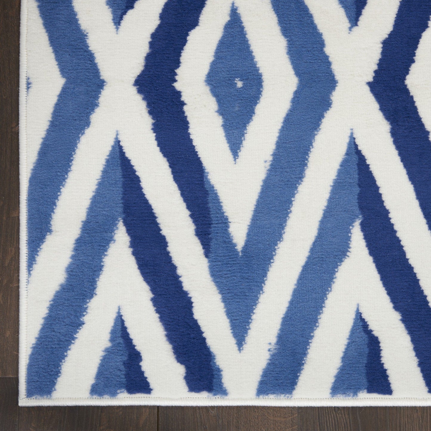 4’ X 6’ Ivory And Blue Diamond Area Rug