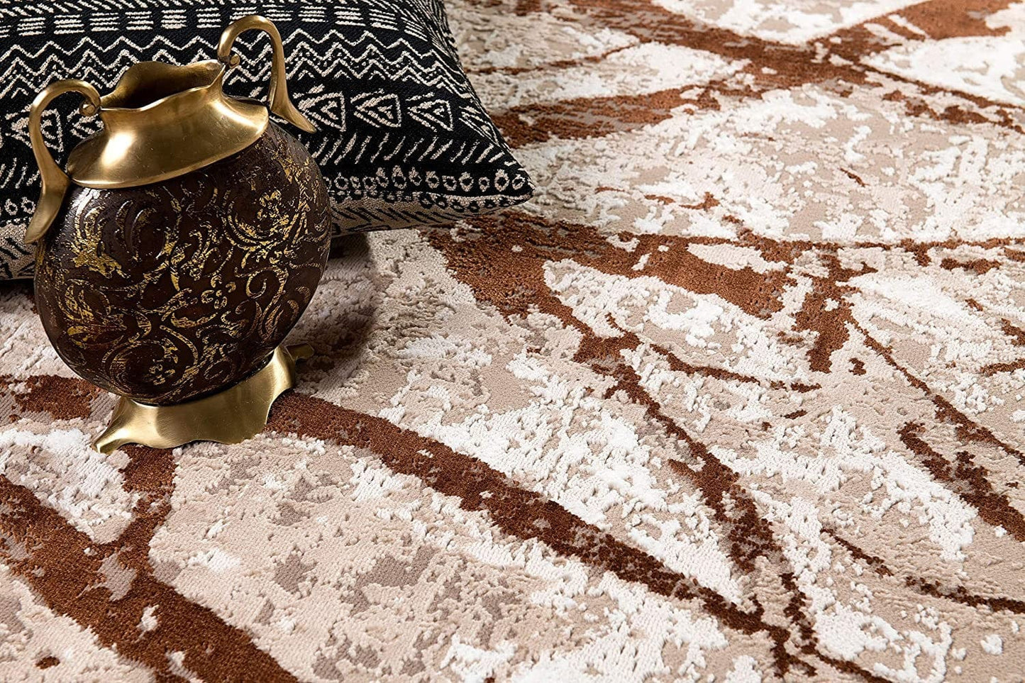 7’ X 10’ Brown Intricate Branches Area Rug