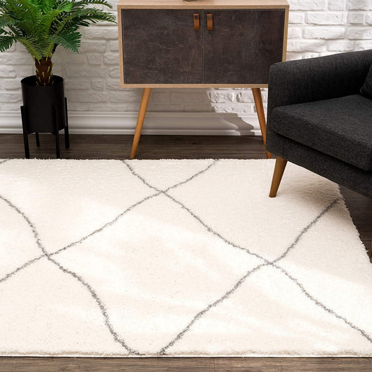 5’ X 8’ Ivory Modern Uneven Lattice Area Rug