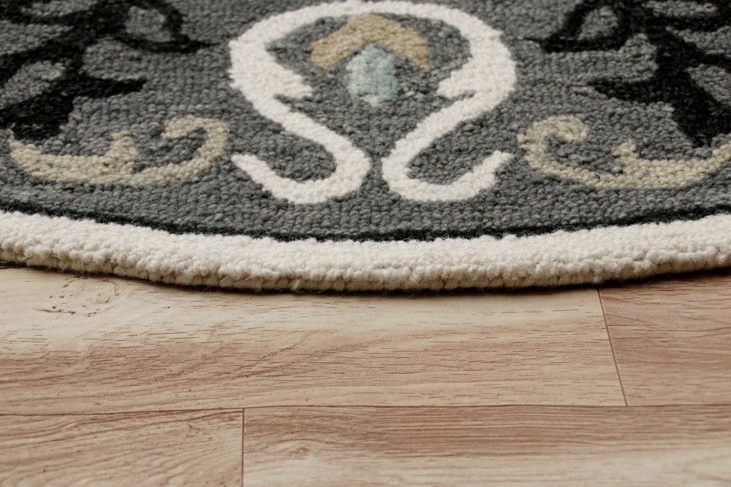 5’ Round Gray and White Floral Medallion Area Rug