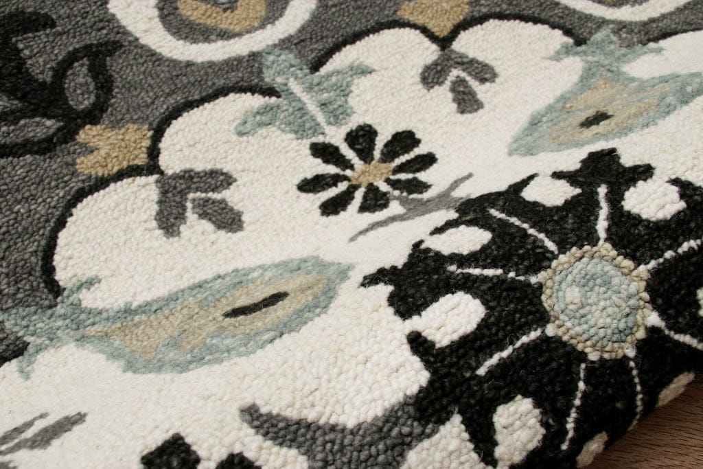 5’ Round Gray and White Floral Medallion Area Rug