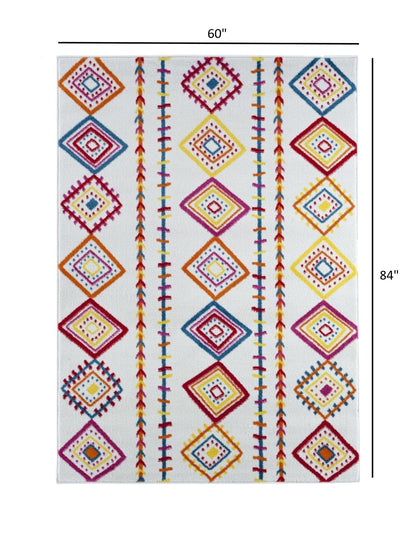 4’ x 6’ Red and White Diamonds Array Area Rug