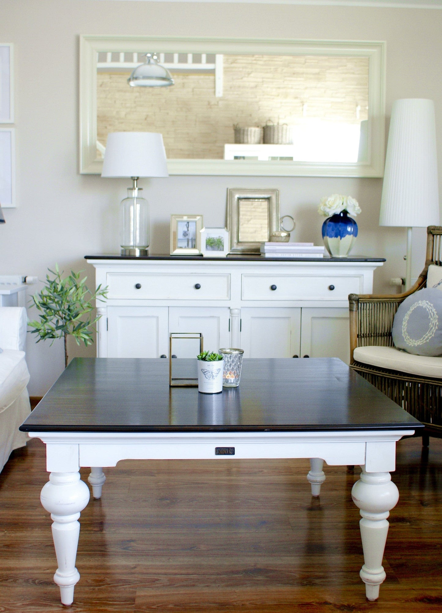 39" Classic White And Brown Manufactured Wood And Solid Wood Square Coffee Table