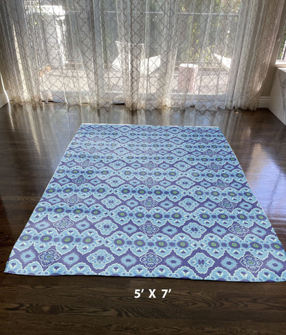 5' X 7' Blue And Blue Oriental Area Rug