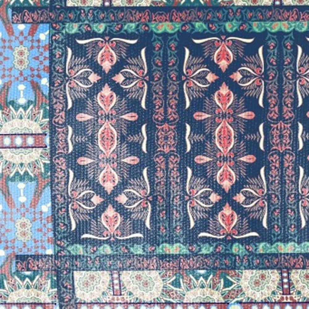 5' X 7' Red And Green Oriental Area Rug