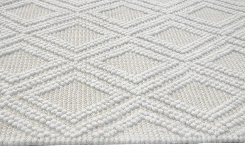 5’ x 7’ Ivory Diamond Lattice Modern Area Rug