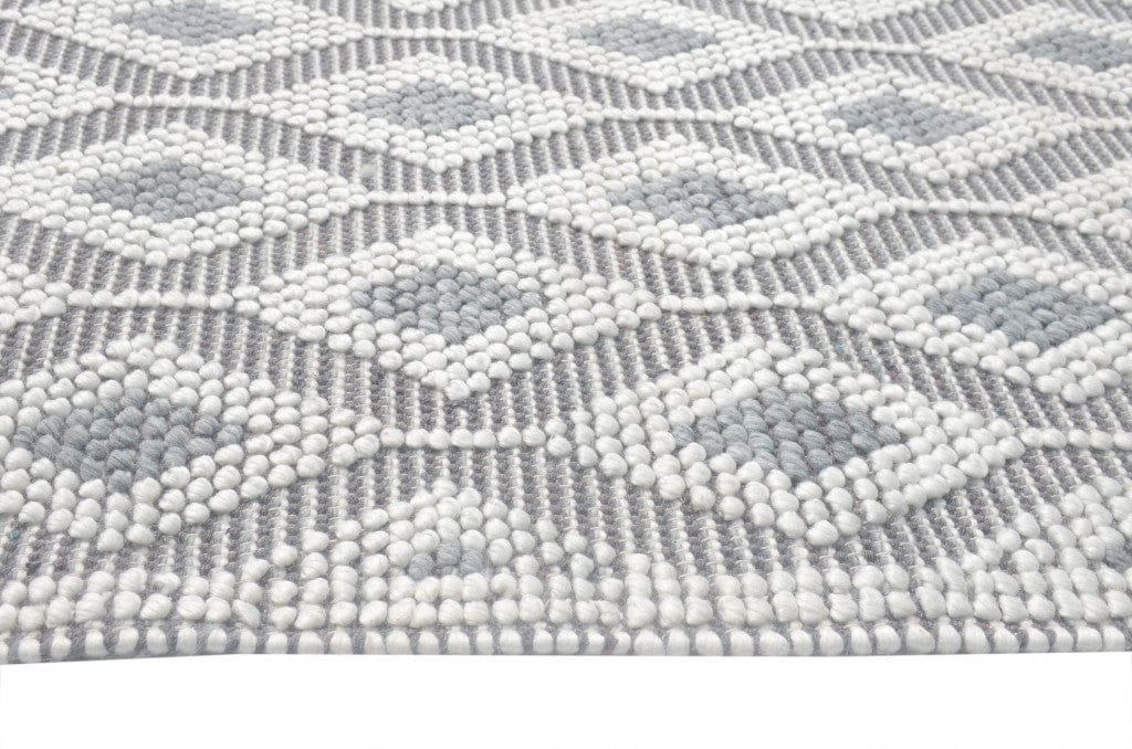 9’ x 13’ Ivory Gray Diamond Trellis Modern Area Rug
