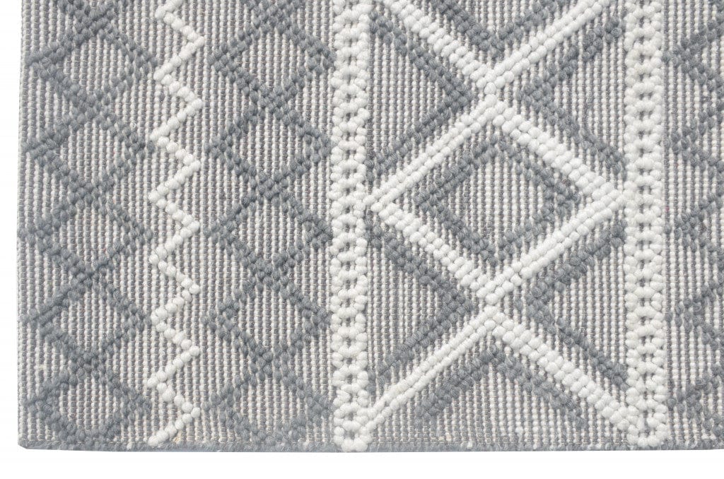 6’ x 9’ Gray Ivory Diamonds Boho Chic Area Rug