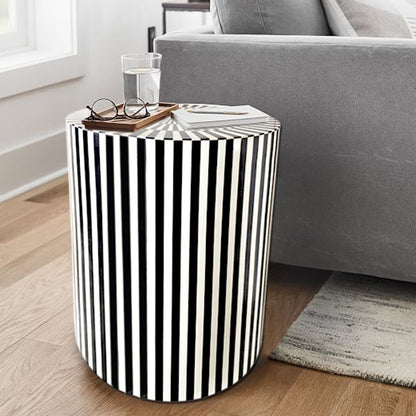 20" Mod Black And Ivory Resin Round End Table