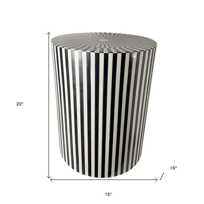 20" Mod Black And Ivory Resin Round End Table