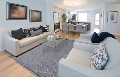 8' X 10' Blue And White Wool Geometric Flatweave Area Rug