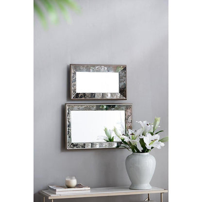 16" x 24" Rectangle Vintage Style Wall Mounted Accent Mirror