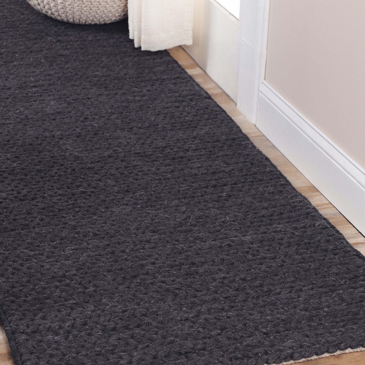 8' Black Wool Handmade Stain Resistant Runner Rug