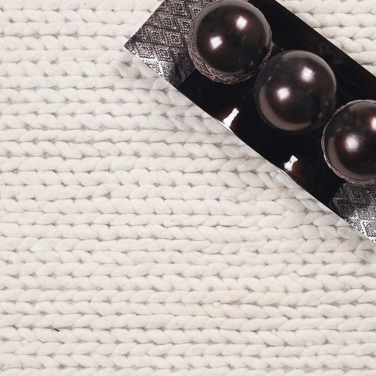 5' X 8' Off White Wool Handmade Stain Resistant Area Rug