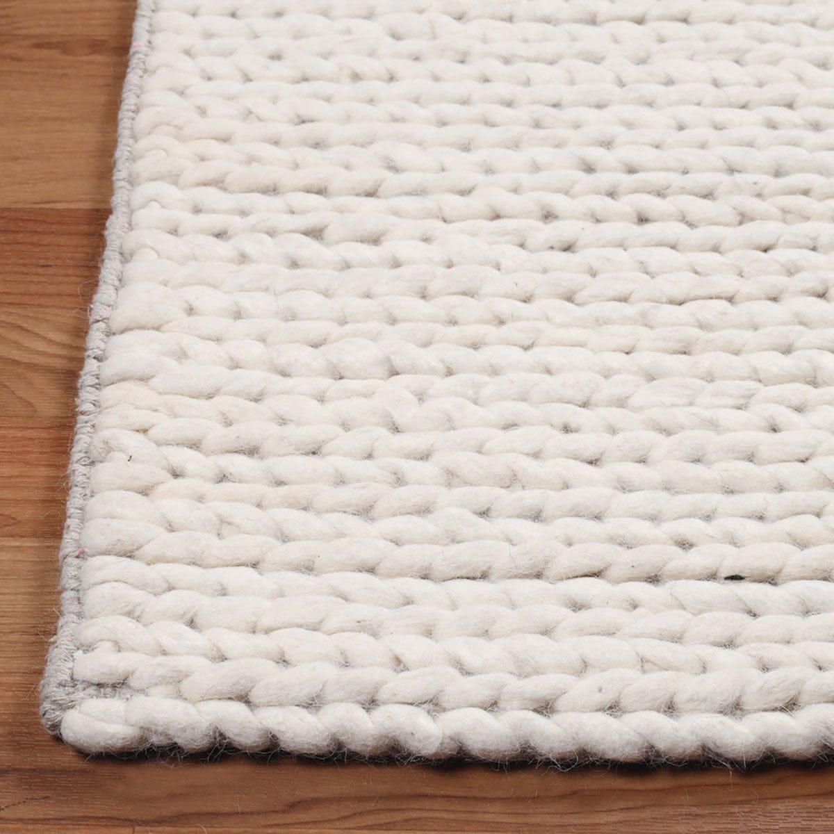 8' X 10' Off White Wool Handmade Stain Resistant Area Rug