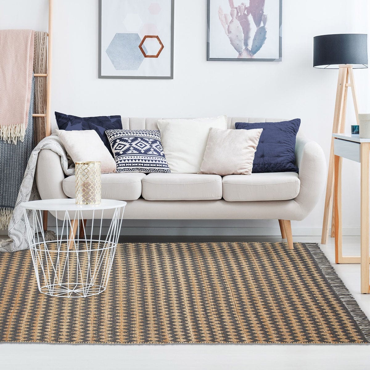 5' X 8' Grey Chevron Hand Woven Stain Resistant Area Rug With Fringe