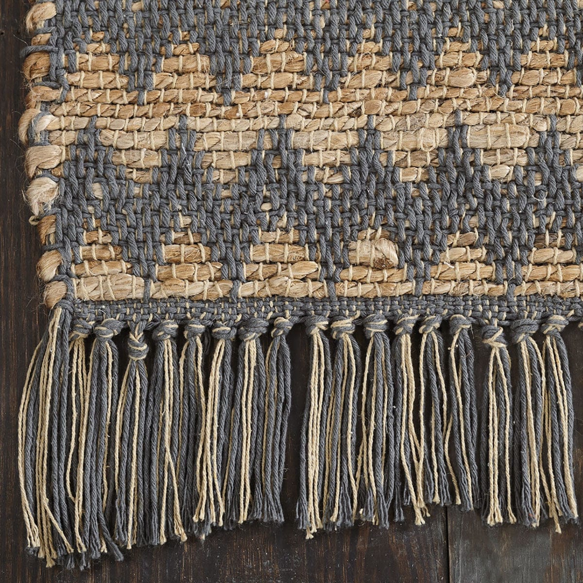 8' X 10' Grey Chevron Hand Woven Stain Resistant Area Rug With Fringe