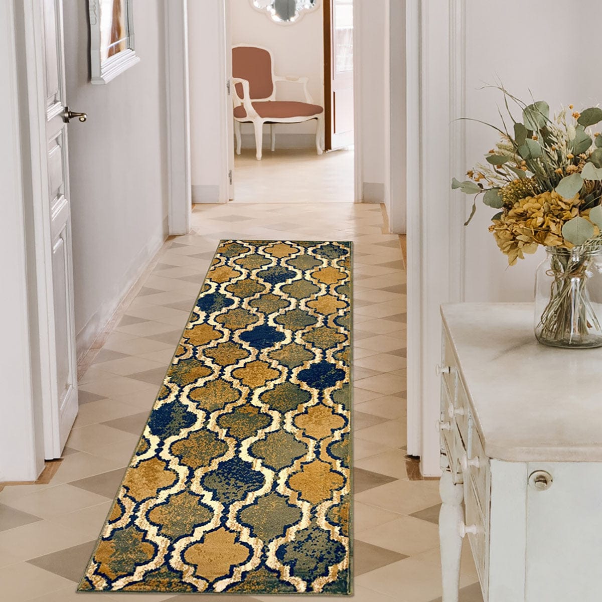 8' Green Quatrefoil Power Loom Distressed Stain Resistant Runner Rug