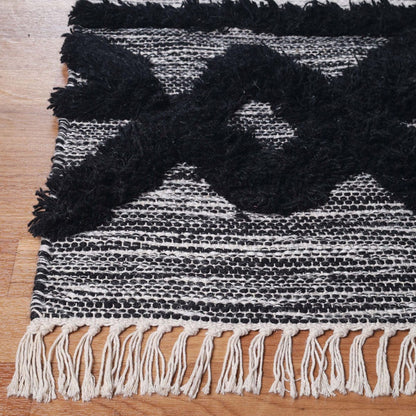10' Black And Ivory Wool Geometric Flatweave Handmade Stain Resistant Runner Rug With Fringe