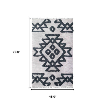 4' X 6' Ivory And Charcoal Wool Geometric Flatweave Handmade Stain Resistant Area Rug With Fringe