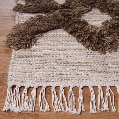 4' X 6' Sand And Taupe Wool Geometric Flatweave Handmade Stain Resistant Area Rug With Fringe