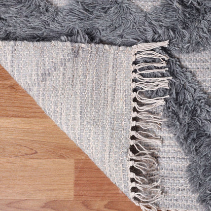 5' X 8' Silver And Grey Wool Geometric Flatweave Handmade Stain Resistant Area Rug With Fringe