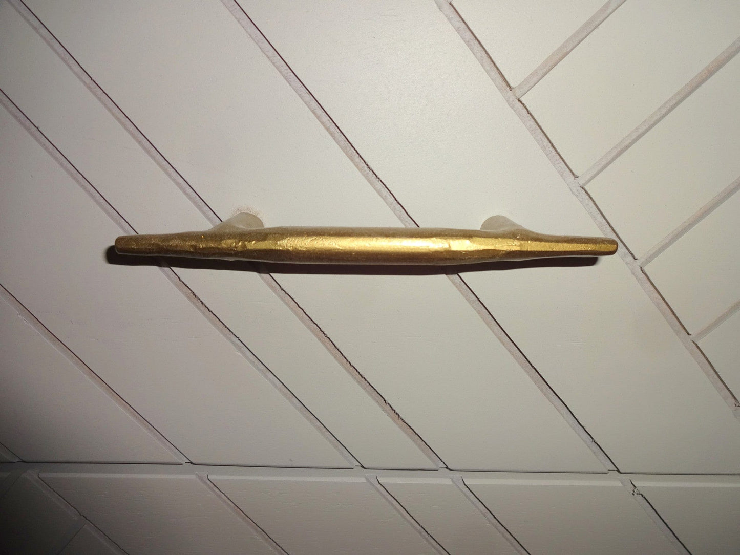 38" Ivory Solid Wood Three Drawer Standard Dresser