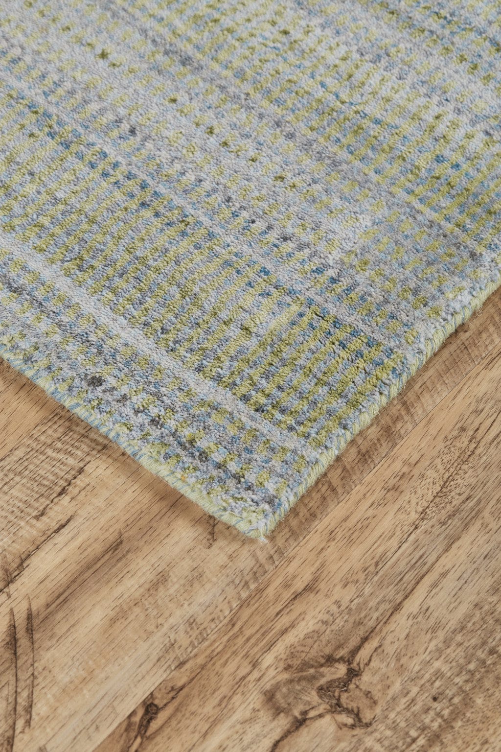 4' X 6' Green Blue And Tan Ombre Hand Woven Area Rug